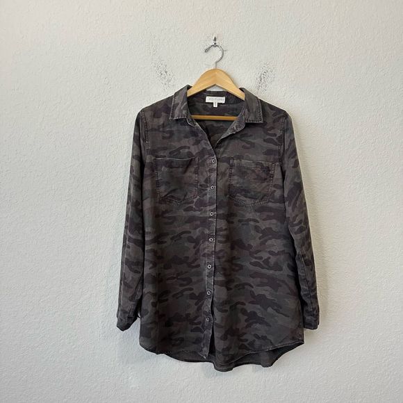 SIDE STITCH Camouflage Tunic Button-Up Shirt with Roll-Tab Sleeve - Picture 1 of 10